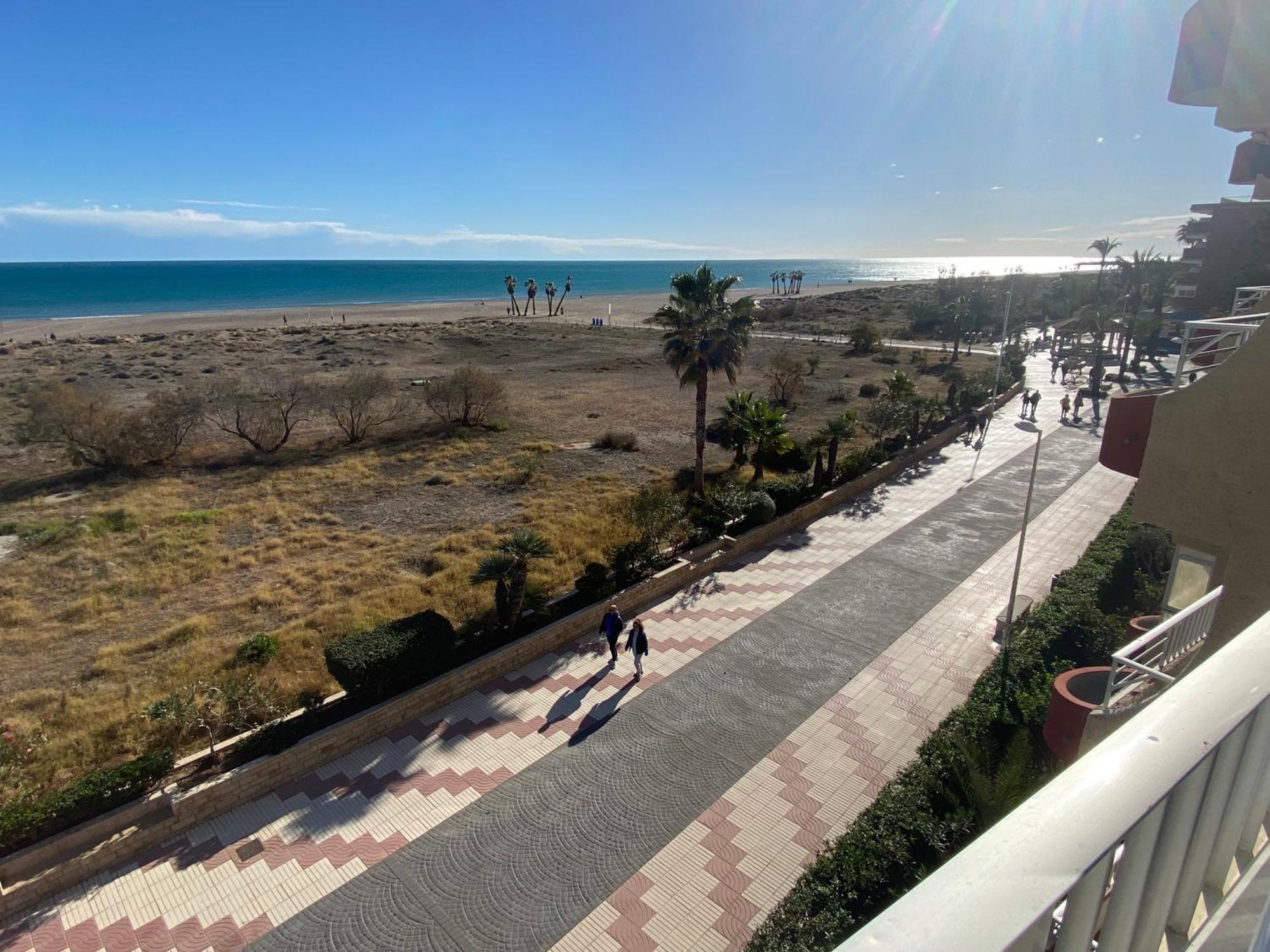 Primera Linea De Playa Valencia Exterior foto